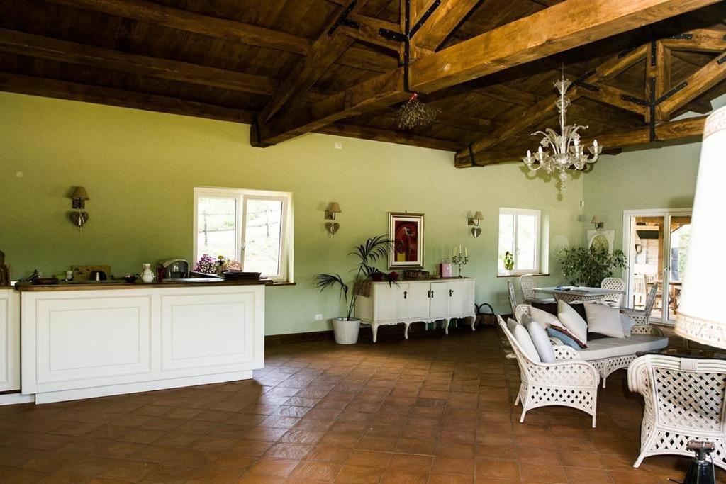 Agriturismo Borgo Serafino Мангоне Экстерьер фото