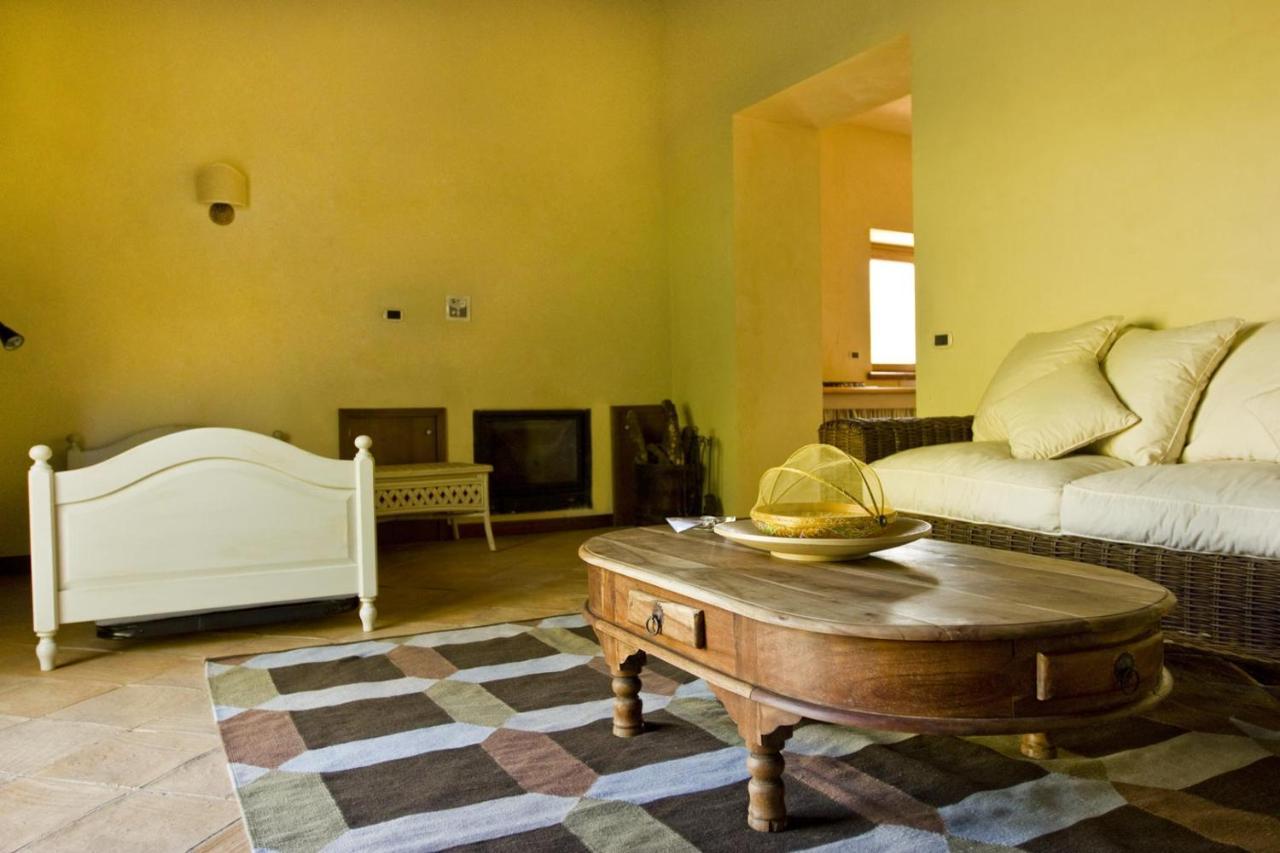 Agriturismo Borgo Serafino Мангоне Экстерьер фото